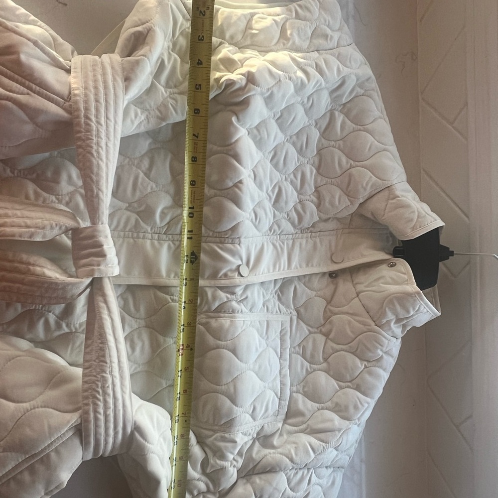 Beach Riot Ivory Quilted Vest - Picture 5 of 9